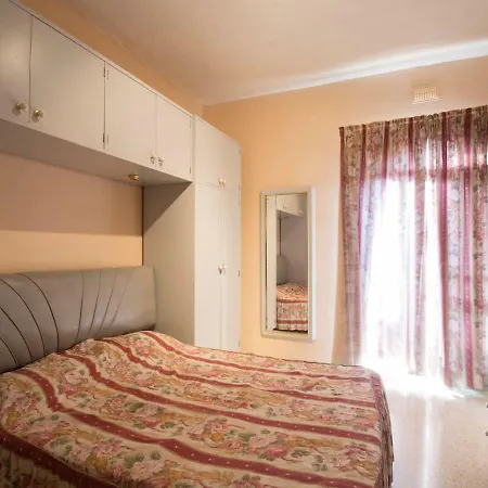 Airconditioned Central Two Bedroomed Marsalforn