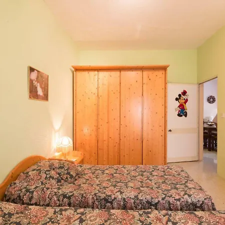Airconditioned Central Two Bedroomed *