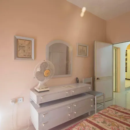 Airconditioned Central Two Bedroomed